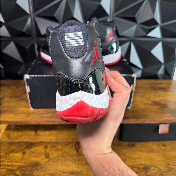 Jordan 11 Bred (2012) 7M/8.5W - Picture 6 of 8